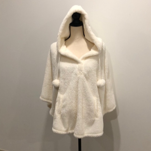 Charlie Paige white faux fur cape jacket pockets and hood M/L - Picture 1 of 9